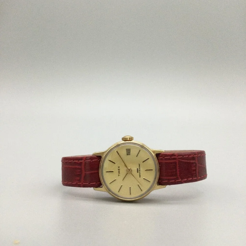 Vintage Timex Womens Watch 25mm Champagne Dial Date Red Leather Manual Wind